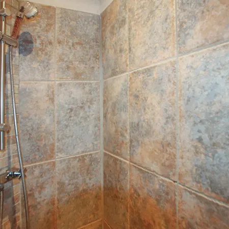 Holiday home Pet Friendly In With Private Swimming Pool, Be Inside Or Outside *