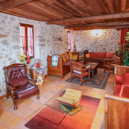 Pet Friendly In With Private Swimming Pool, Be Inside Or Outside Holiday home Chassiers